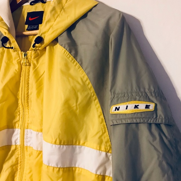 Vintage 90’s Nike XL Yellow Gray Jacket - Picture 9 of 11